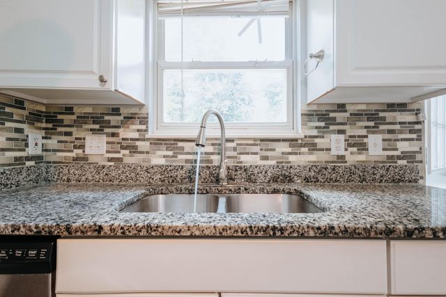 26 E Woodfield Drive, Etna, OH 43062