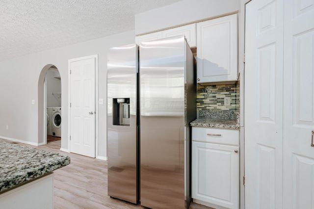 26 E Woodfield Drive, Etna, OH 43062