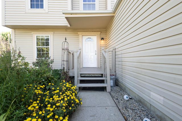 26 E Woodfield Drive, Etna, OH 43062