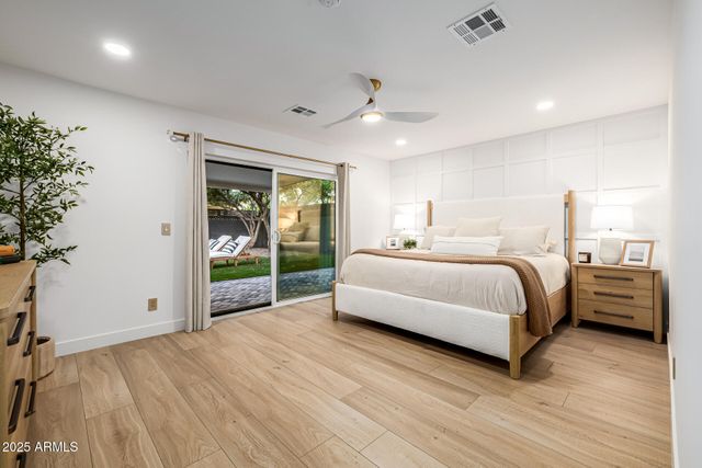 8238 E JACKRABBIT Road, Scottsdale, AZ 85250