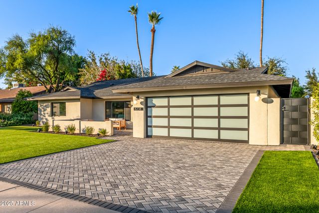 8238 E JACKRABBIT Road, Scottsdale, AZ 85250