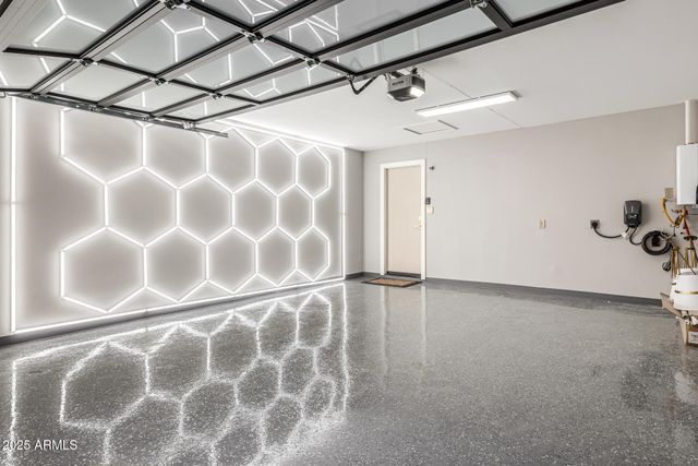 8238 E JACKRABBIT Road, Scottsdale, AZ 85250