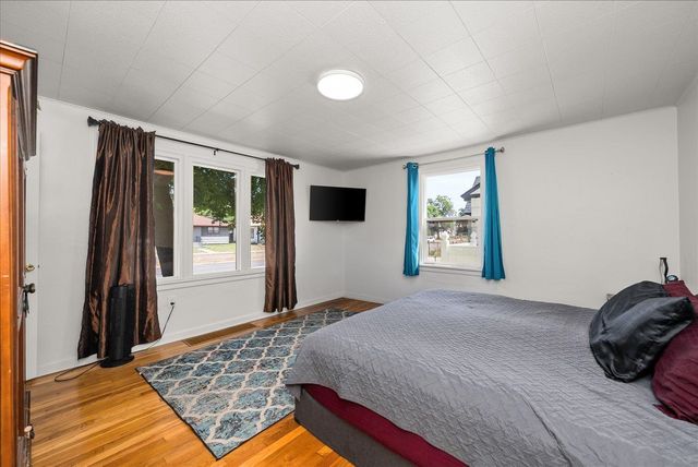 1024 E Wellesley Ave, Spokane, WA 99207