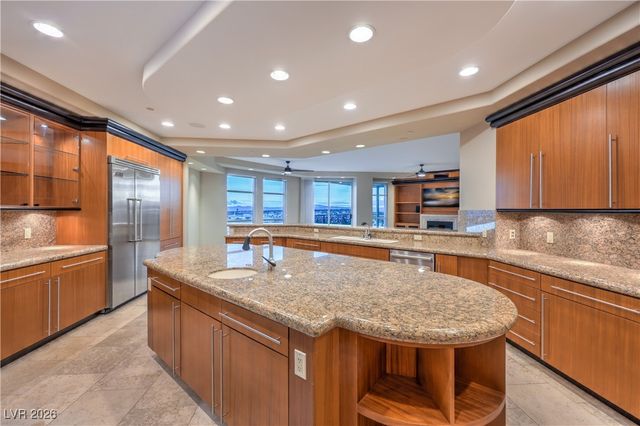 9101 Alta Drive 502, Las Vegas, NV 89145