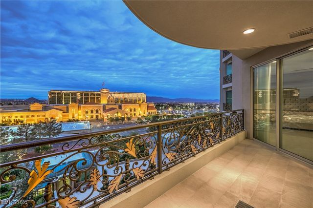 9101 Alta Drive 502, Las Vegas, NV 89145