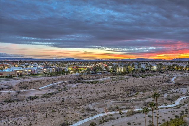 9101 Alta Drive 502, Las Vegas, NV 89145