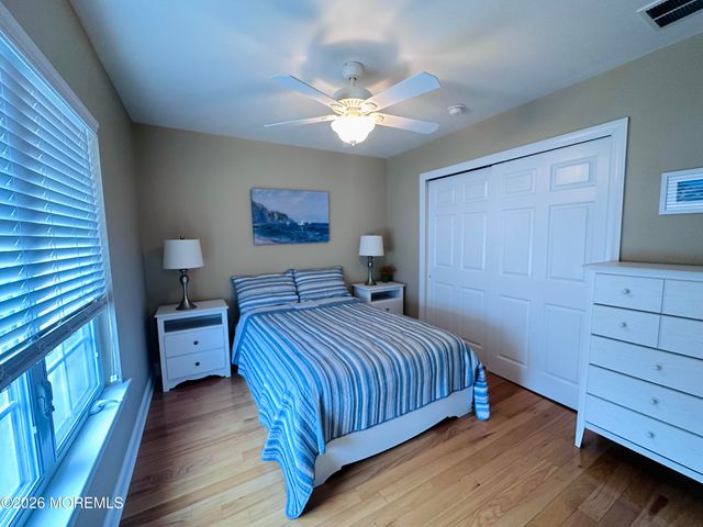 512 Abby Road, Middletown, NJ 07748