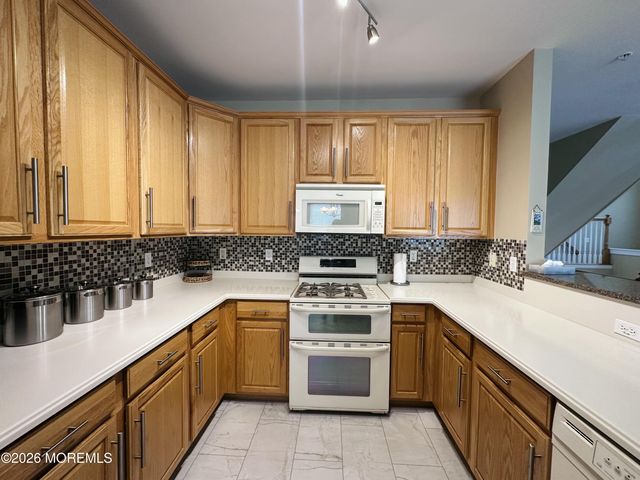 512 Abby Road, Middletown, NJ 07748