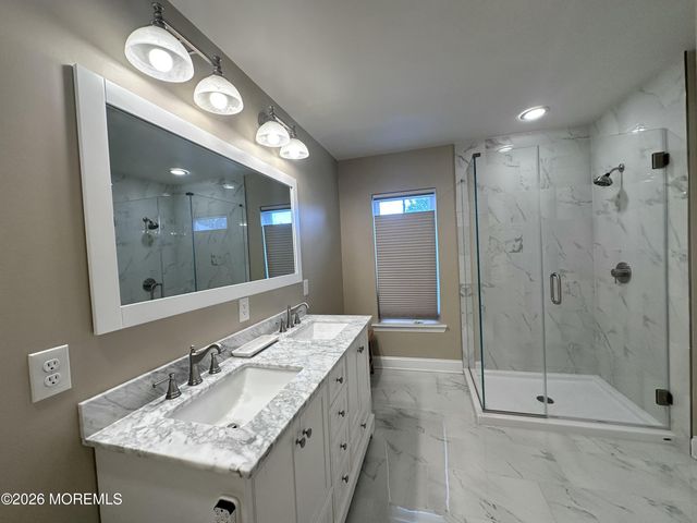 512 Abby Road, Middletown, NJ 07748
