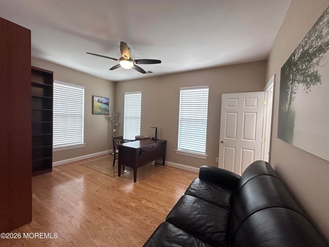 512 Abby Road, Middletown, NJ 07748