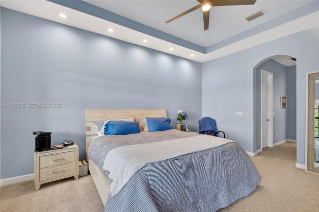 8782 NW 41st St, Cooper City, FL 33024