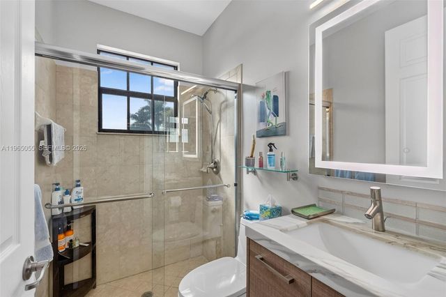 8782 NW 41st St, Cooper City, FL 33024