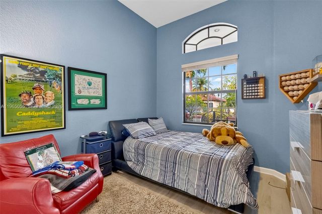 8782 NW 41st St, Cooper City, FL 33024