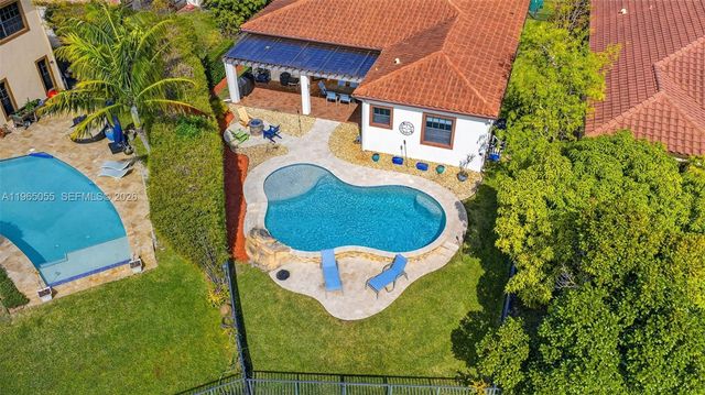 8782 NW 41st St, Cooper City, FL 33024