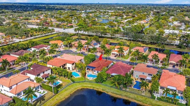 8782 NW 41st St, Cooper City, FL 33024