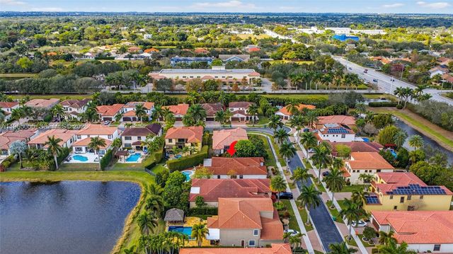 8782 NW 41st St, Cooper City, FL 33024