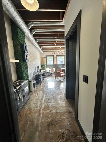 1930 Freedom Drive, Charlotte, NC 28208