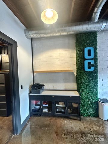 1930 Freedom Drive, Charlotte, NC 28208