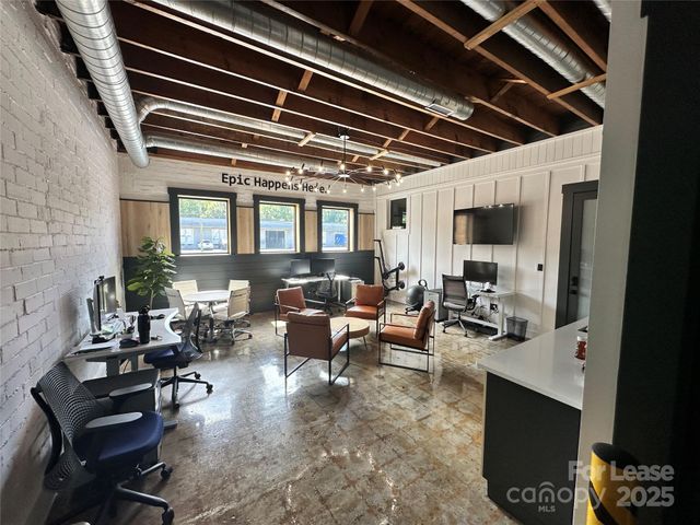 1930 Freedom Drive, Charlotte, NC 28208