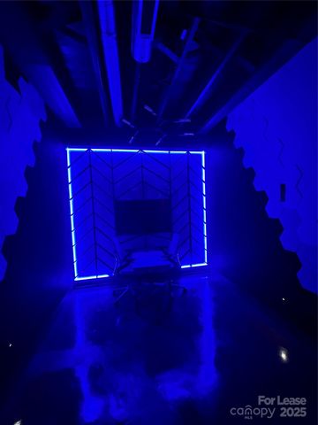 1930 Freedom Drive, Charlotte, NC 28208