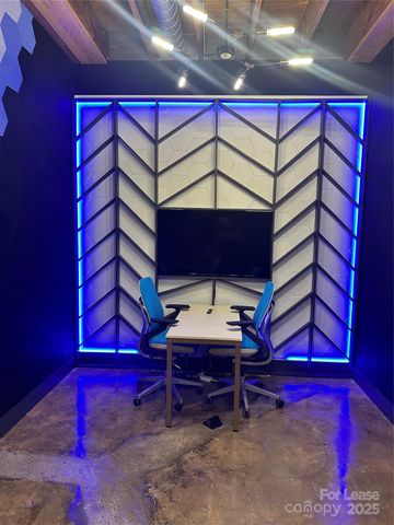 1930 Freedom Drive, Charlotte, NC 28208