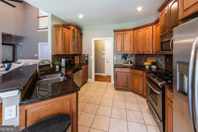 197 Evecliff Drive, Dallas, GA 30132