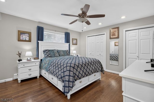 7 Crest Dr, East Hanover Twp., NJ 07936