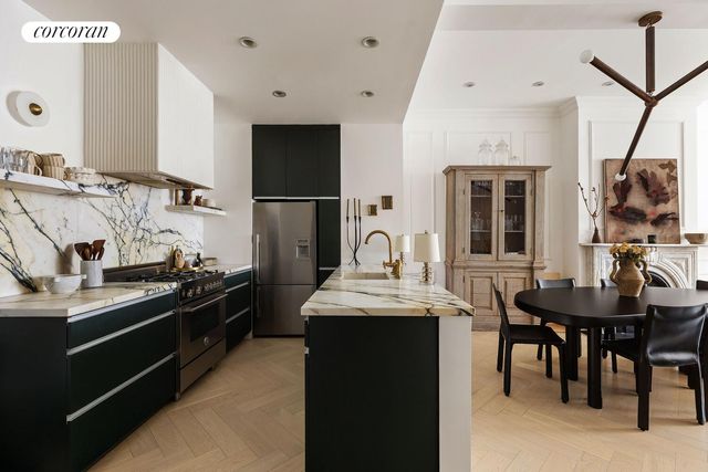 315 7th Ave Apt 4D, New York City, NY 10001