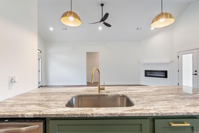 4 Evening Star Cove, Greenbrier, AR 72058