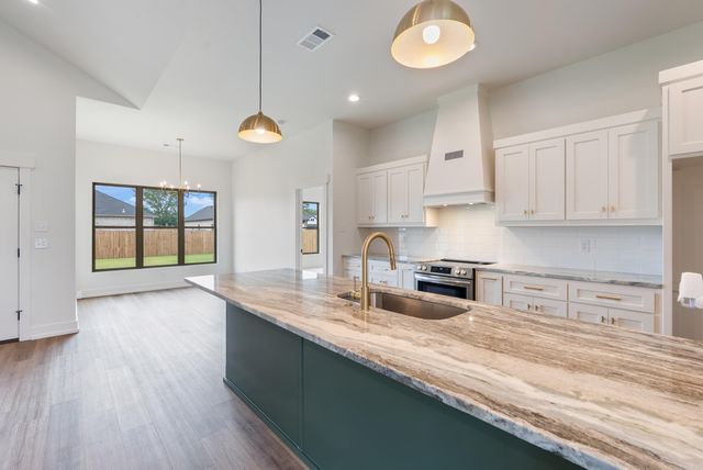 4 Evening Star Cove, Greenbrier, AR 72058