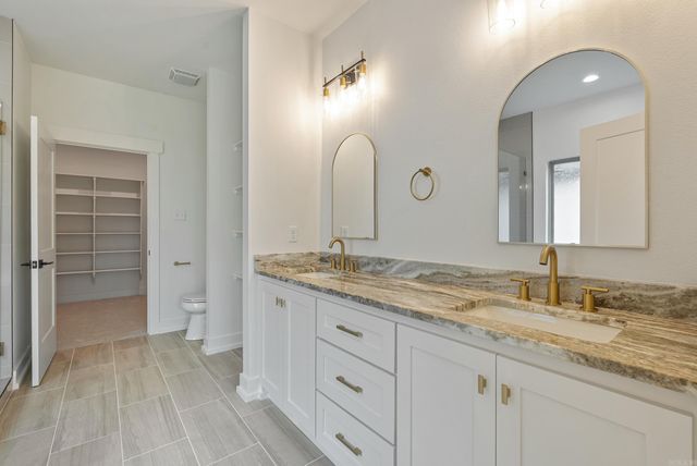 4 Evening Star Cove, Greenbrier, AR 72058