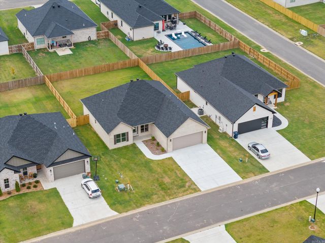 4 Evening Star Cove, Greenbrier, AR 72058