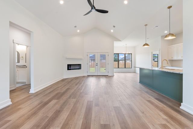 4 Evening Star Cove, Greenbrier, AR 72058