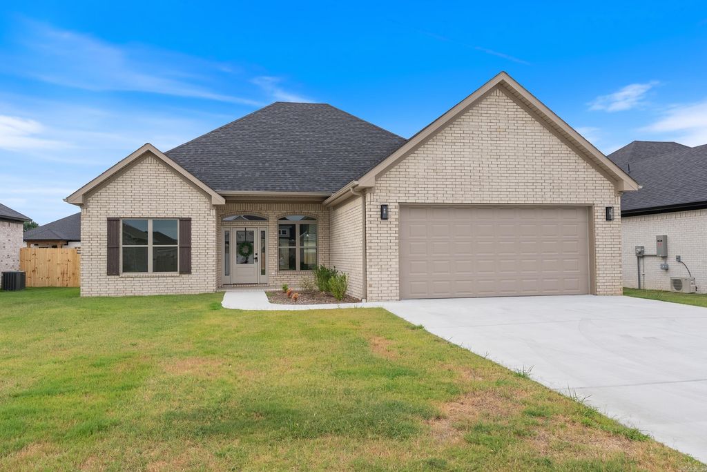 4 Evening Star Cove, Greenbrier, AR 72058