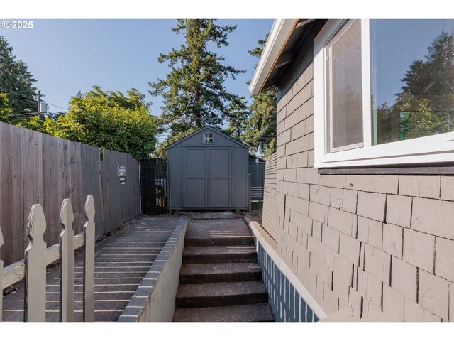 105 Se 119TH Ave, Portland, OR 97216