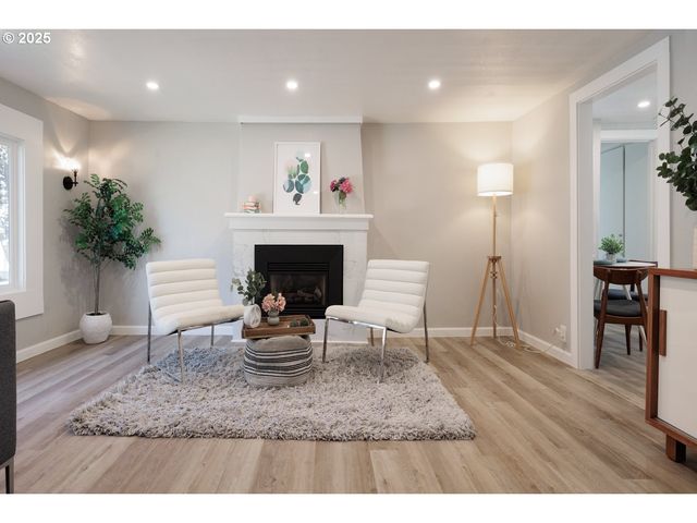 105 Se 119TH Ave, Portland, OR 97216