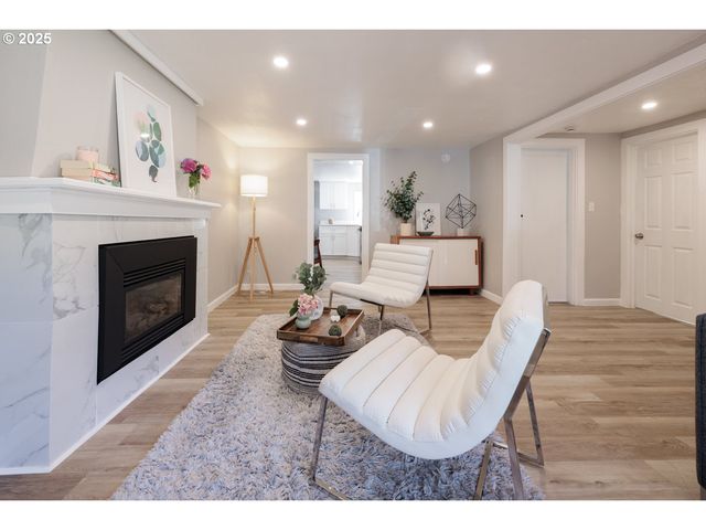 105 Se 119TH Ave, Portland, OR 97216