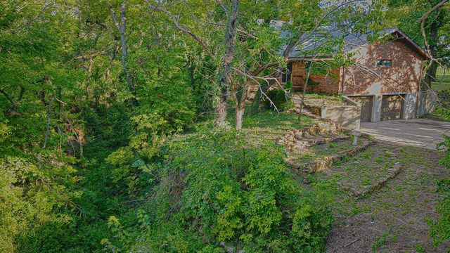 7130 E 111th St. S., Mulvane, KS 67110