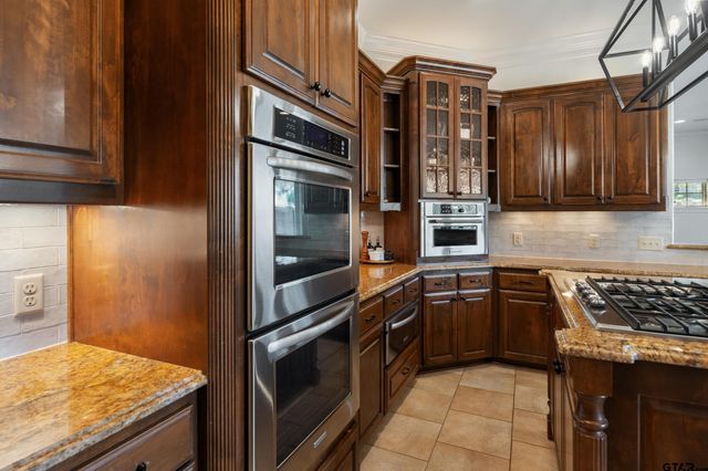 1509 Cooks Xing, Tyler, TX 75703