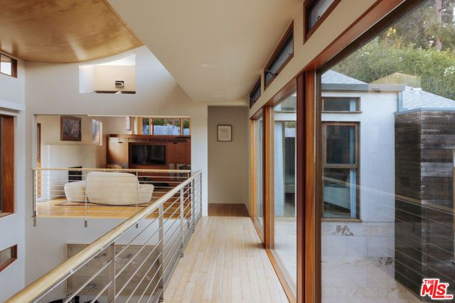 179 Beloit Avenue, Los Angeles, CA 90049