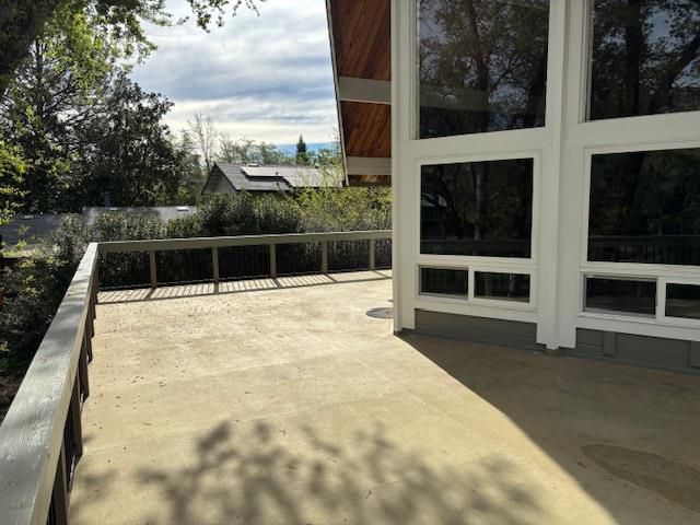 11284 Greenbriar Way, Auburn, CA 95602