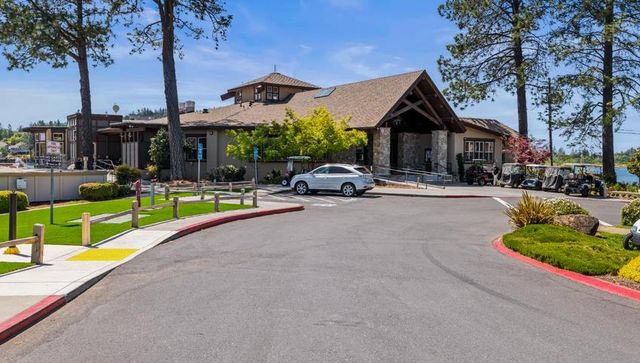 11284 Greenbriar Way, Auburn, CA 95602