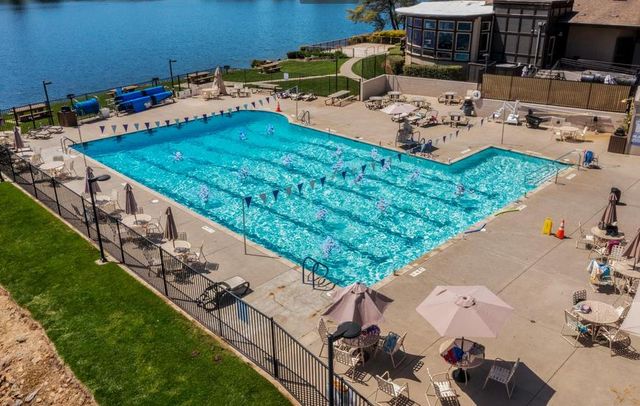 11284 Greenbriar Way, Auburn, CA 95602