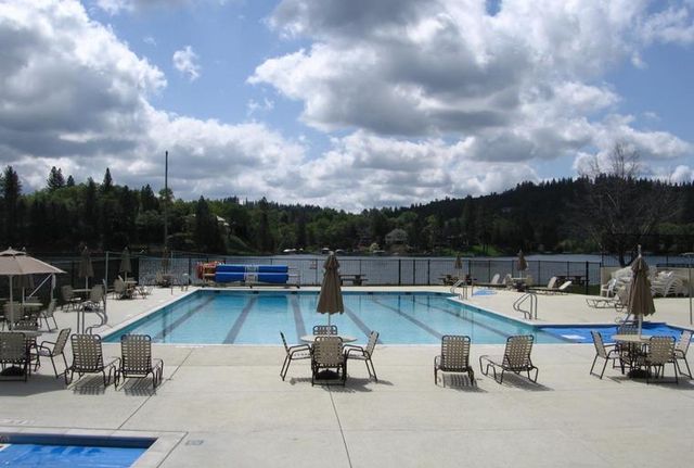 11284 Greenbriar Way, Auburn, CA 95602