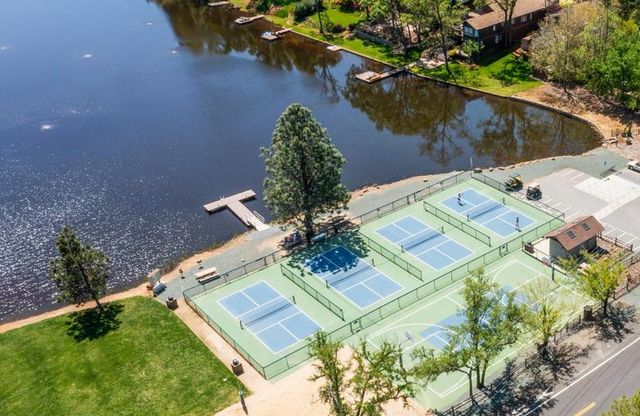 11284 Greenbriar Way, Auburn, CA 95602