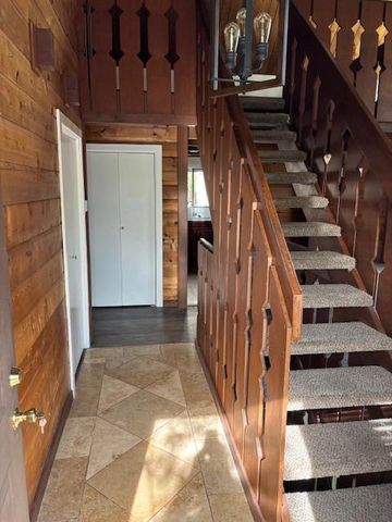 11284 Greenbriar Way, Auburn, CA 95602