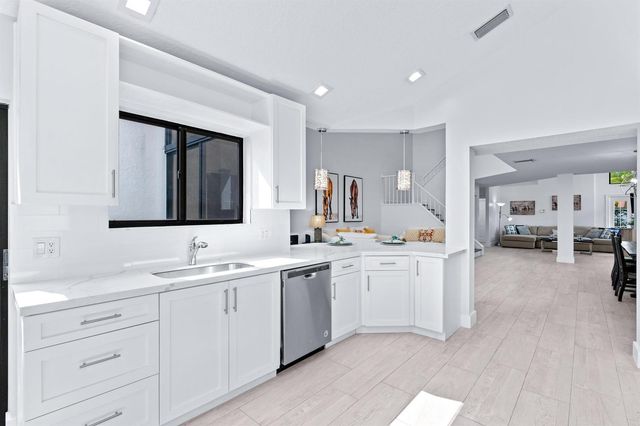 2442 Windsor Way Court, Wellington, FL 33414