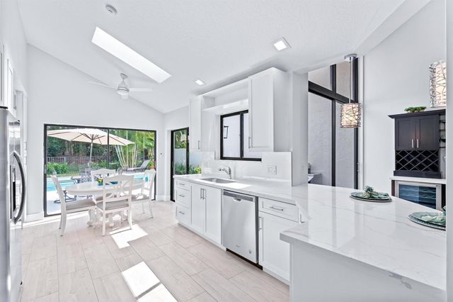 2442 Windsor Way Court, Wellington, FL 33414