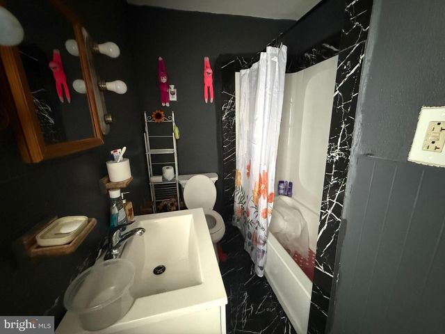 1014 SPRUCE ST, Vineland, NJ 08360