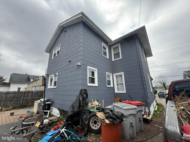 1014 SPRUCE ST, Vineland, NJ 08360